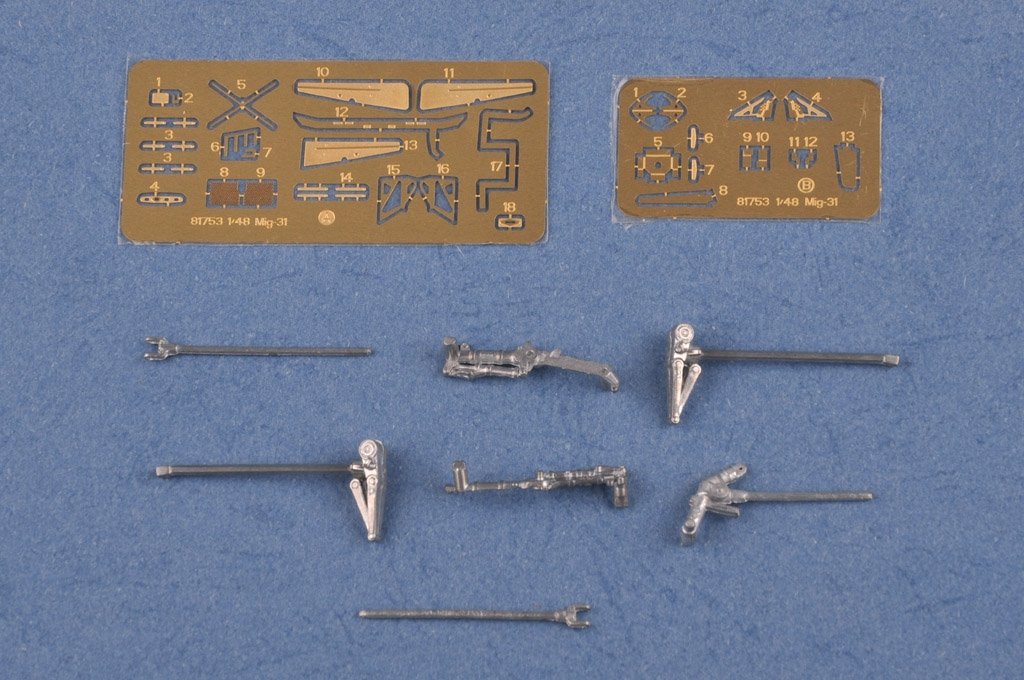 Hobby Boss 81753 MiG-31 Foxhound russe 1/48 – image 13