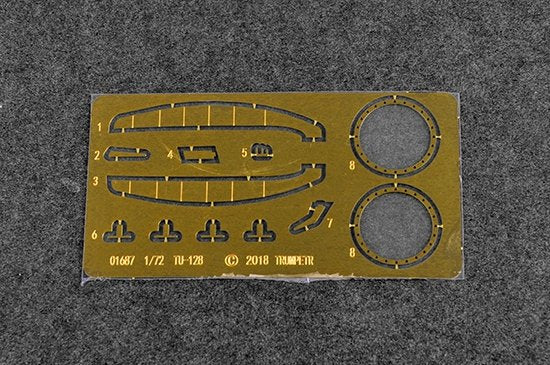Trumpeter 01687 Tu-128M Fiddler 1/72 – image 6