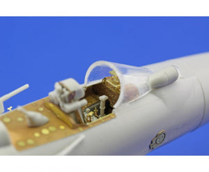 Eduard SS403 Su-33 Flanker D SA 1/72 HASEGAWA – image 5