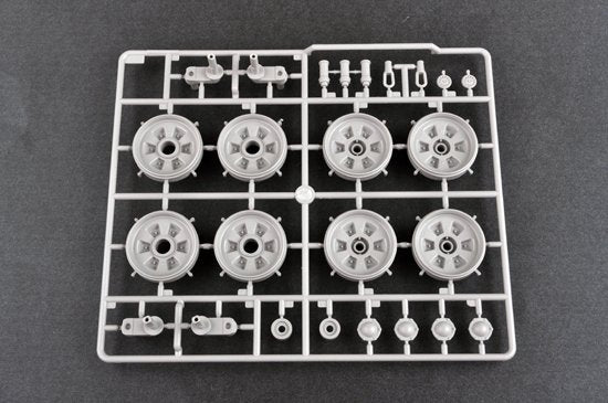 Trumpeter 00924 Char de combat principal russe T-72B 1/16 – image 16