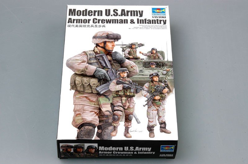 Trumpeter 00424 Figurine moderne de membre d&amp;#39;équipage de blindé/infanterie de l&amp;#39;armée américaine (1/35) – image 2