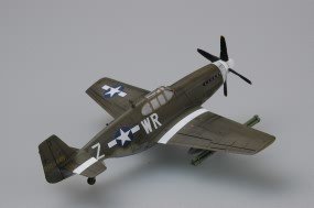 Hobby Boss 80242 P-51B Mustang Fighter 1/72 – image 4