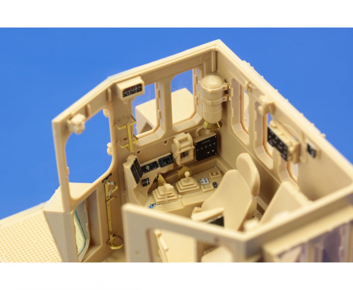 Eduard 36268 Intérieur du Bulldozer Doobi - couleur 1/35 Meng – image 6