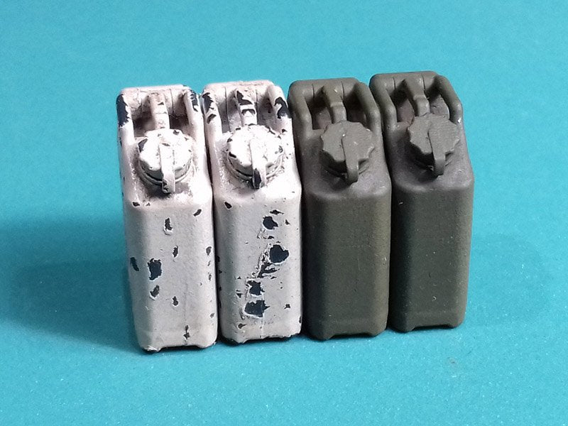 EUREKA XXL E-045 Bidons de carburant militaires américains 1/35 – Bild 3