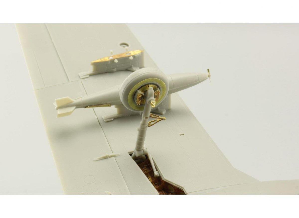 Eduard 32390 T-28B/D Trojan train d&amp;#39;atterrissage KITTY HAWK 1/32 – image 5