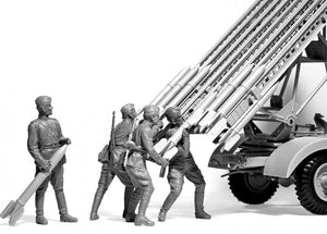 ICM 35648 Équipage du véhicule lance-roquettes multiple soviétique BM-13-16 de la Seconde Guerre mondiale, échelle 1/35 – immagine 2