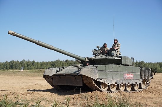 Trumpeter 09587 Char de combat principal russe T-80BVM 1/35