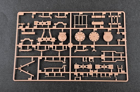 Trumpeter 09538 Sd.Kfz.8 (DB9) Tracteur d&amp;#39;artillerie demi-chenille 1/35 – image 7