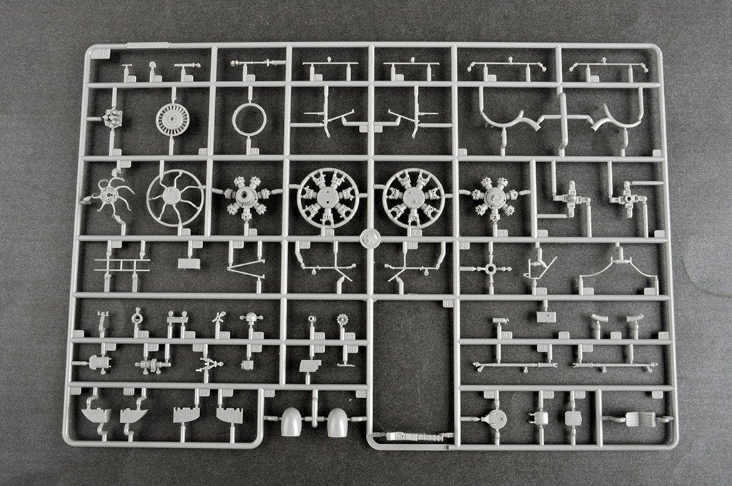 Trumpeter 05816 Hélicoptère russe Mi-4 Hound 1/48 – imagen 8