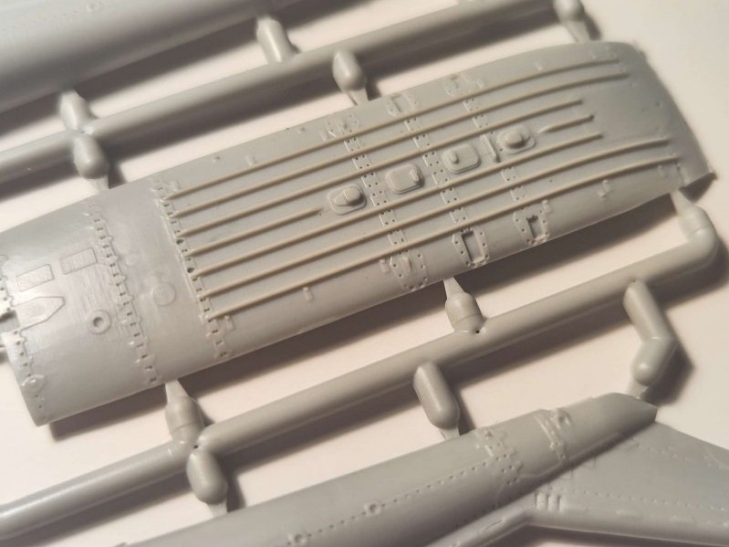 Réponse AA72001 PZL W-3A Sokół Force aérienne tchèque 1/72  – immagine 10