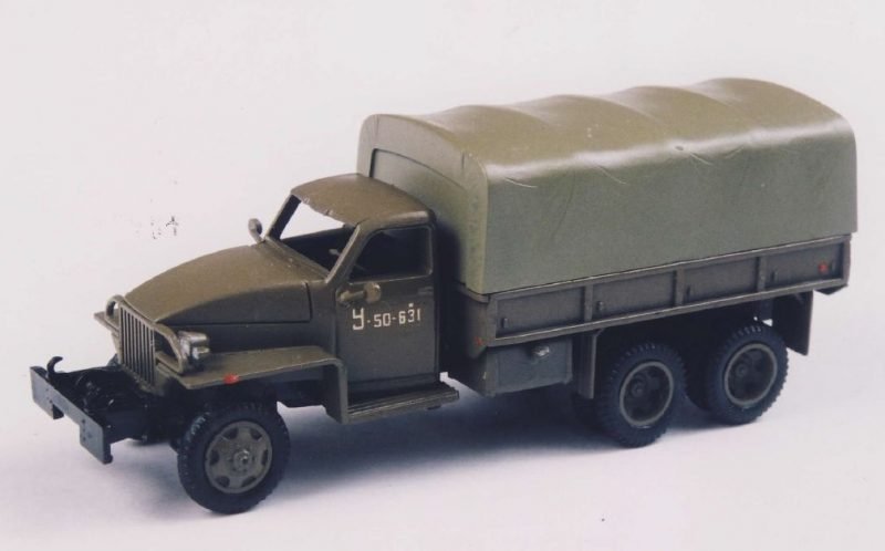 PST 72022 US6 Studebaker Cargo 1/72 – zdjęcie 2