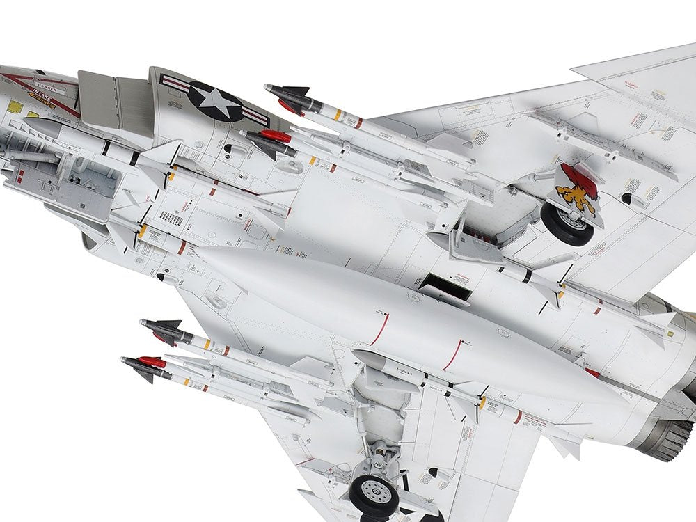 Tamiya 61121 McDonnell Douglas F-4B Phantom II 1/48 – image 12