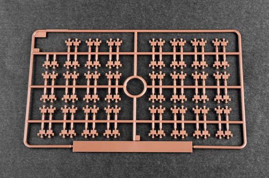 Trumpeter 09507 Char de combat principal russe T-72B2 (ROGATKA) 1/35 – image 11