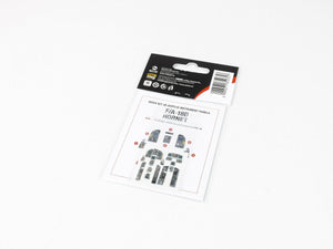 Red Fox Studio QS-48086 F/A-18D Hornet Kinetic 1/48 – immagine 2