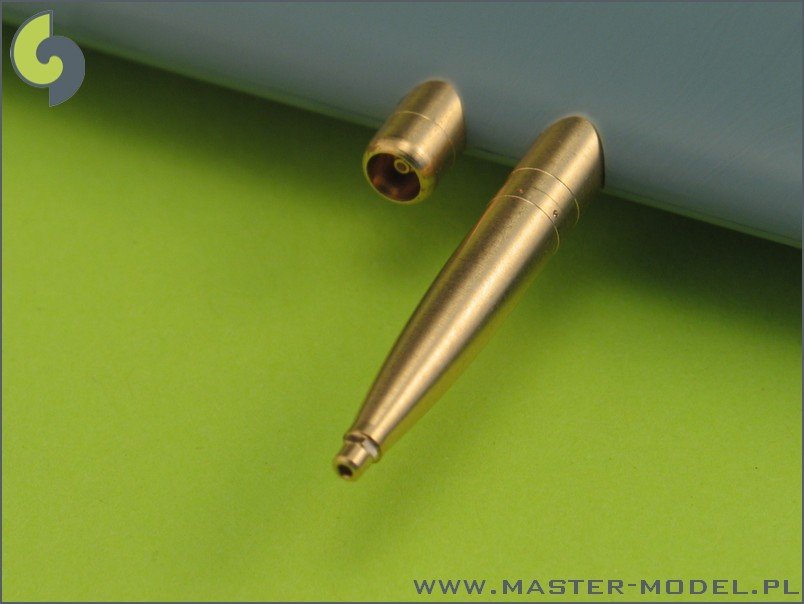 Master AM-32-020 Supermarine Spitfire E wing late - Hispano 20mm &amp;amp; .50cal in fairings 1/32 – zdjęcie 4