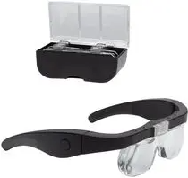 Loupe LED Lightcraft LC1790USB Pro à 4 lentilles / Loupe à 4 lentilles, LED, grossissements 1,5x, 2,5x, 3,5x et 5x