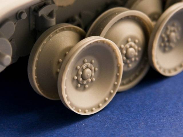 Panzer Art RE35-326 Burn out wheels for “Panther” tank 1/35 – zdjęcie 3