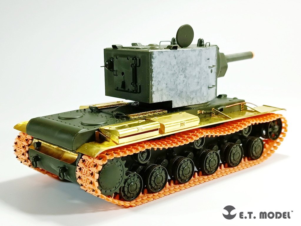 Maquette ET Model A35-002 Char lourd russe KV-2 (Série Artisan TAMIYA, kit au 1/35) – image 6