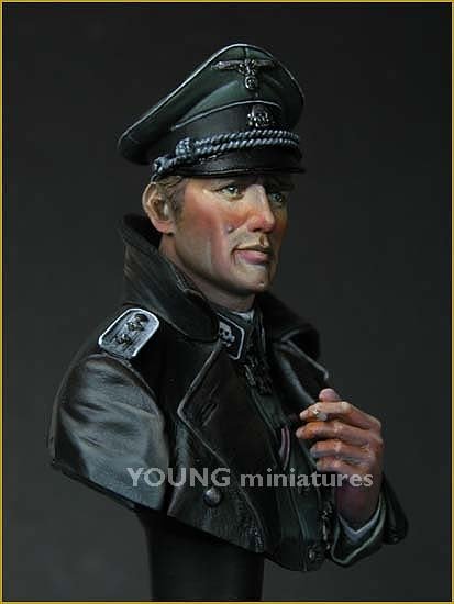 Young Miniatures YM1811 Officier SS TOTENKOPF Seconde Guerre mondiale 1/10 – image 6