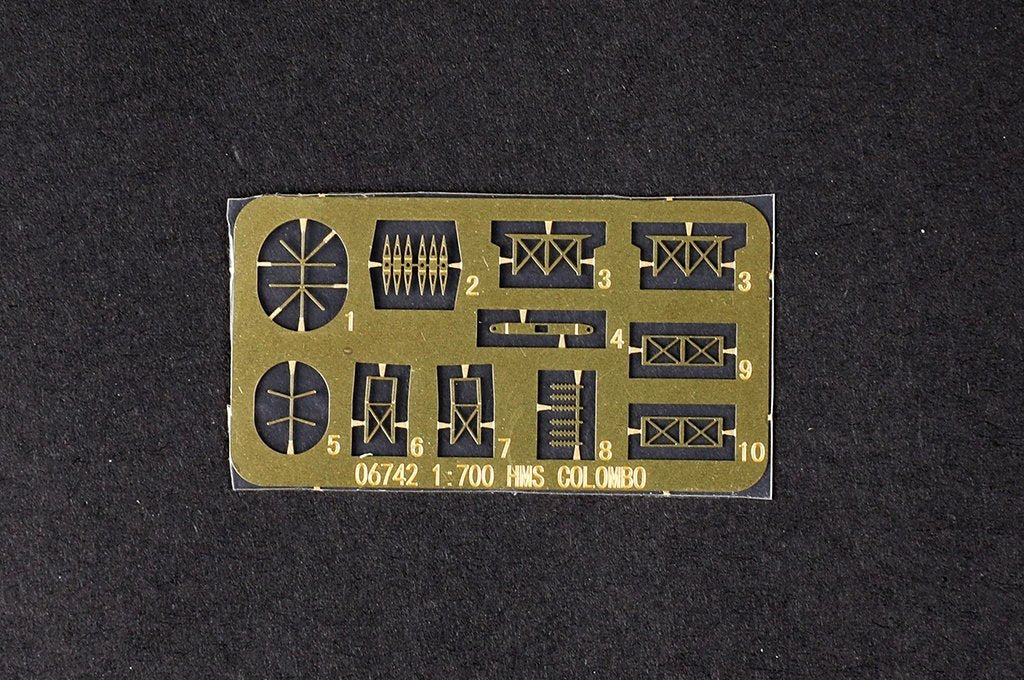Trumpeter 06742 HMS Colombo 1/700 – imagen 7