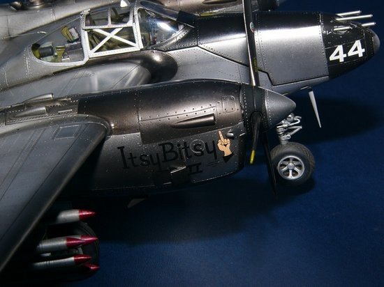 Trumpeter 02227 Lockheed P-38L-5-LO Lightning (1/32) – imagen 3