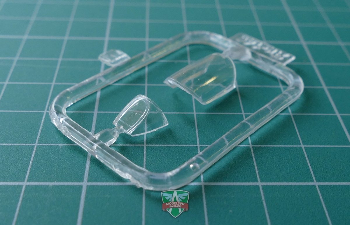 Modelsvit 72031 Yak-140 Prototype 1/72  – image 2