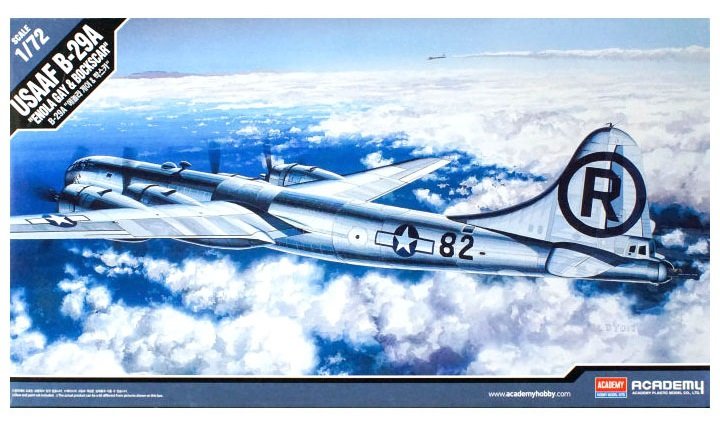 Maquette Academy 12528 USAAF B-29A Enola Gay Bockscar au 1/72