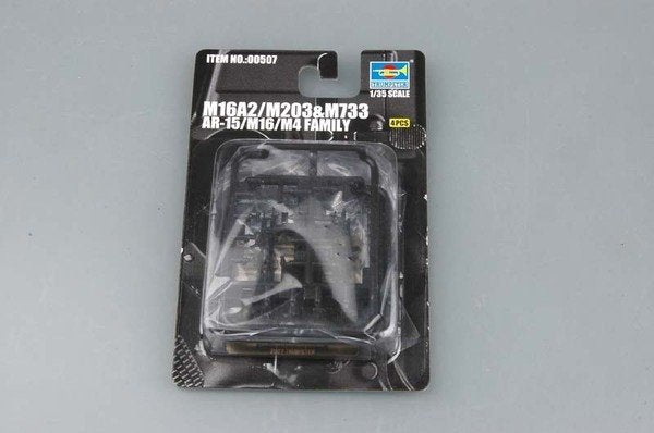 Trumpeter 00507 Mitrailleuse américaine AR-15/M16/M4 - Famille M16A2/M203 et M733 1/35