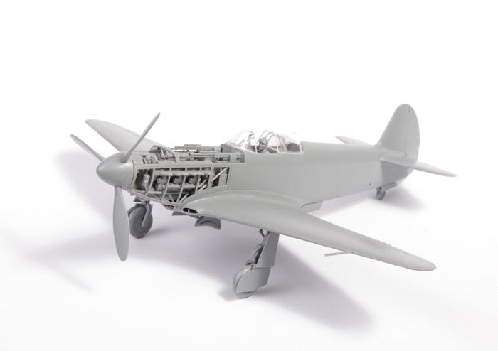 Zvezda 4814 chasseur soviétique Yakovlev YAK-3 (1/48) – immagine 2
