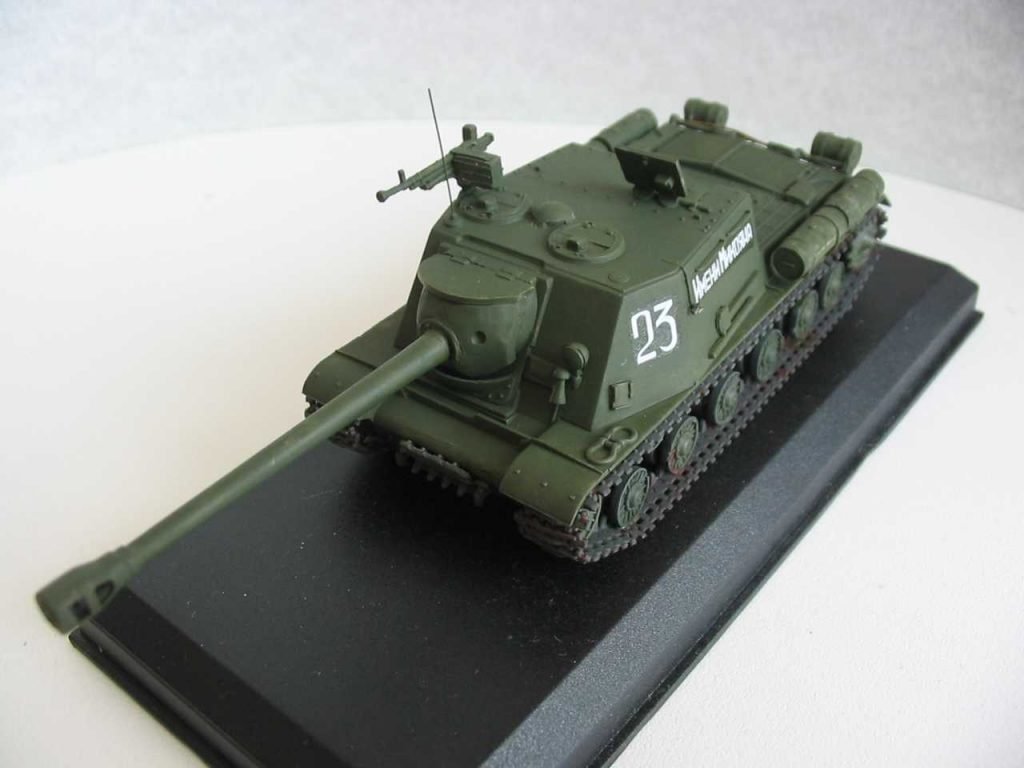 PST 72006 Canon d&amp;#39;assaut automoteur ISU-122S 1/72 – Bild 5