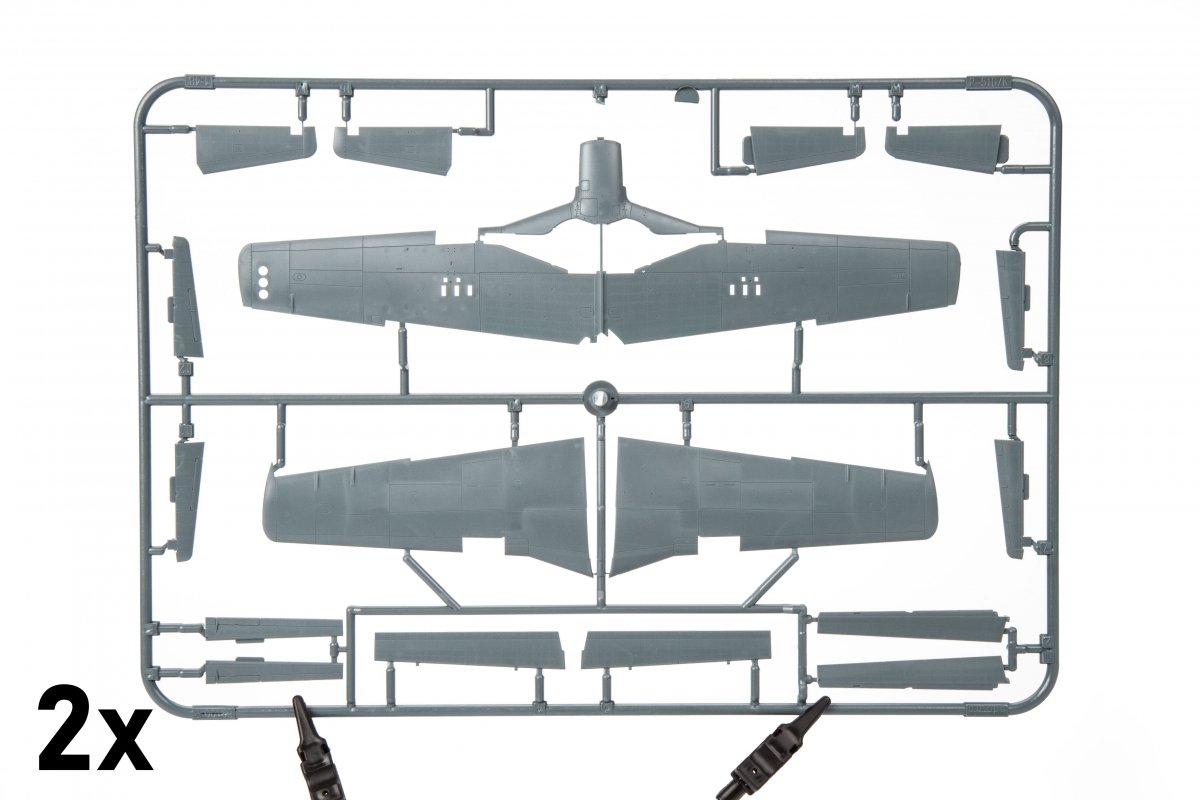 Eduard 11159 RED TAILS &amp;amp; Co. COMBO DOUBLE 1/48 – immagine 9