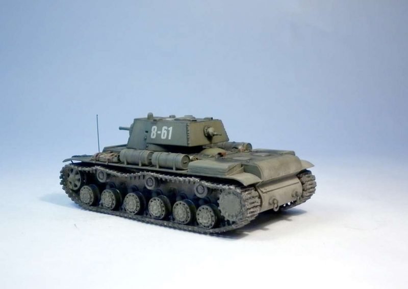 PST 72015 KV-8 Char lance-flammes lourd 1/72 – Bild 3