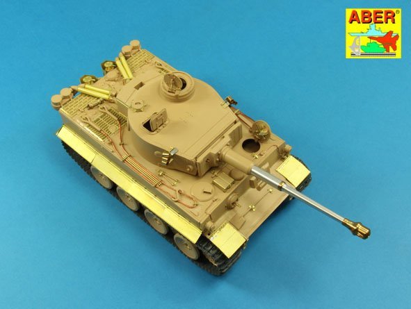 Aber 35259 Sd.Kfz.18 Pz.Kpfw.VI Ausf.E Tiger I (s.PzAbt. 501 en Tunisie) (1/35) – imagen 16