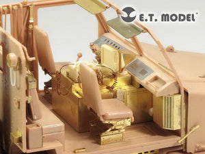 Intérieur du tracteur routier moderne américain M1070 ET Model E35-132 (pour HOBBY BOSS 85502) (1/35) – image 4
