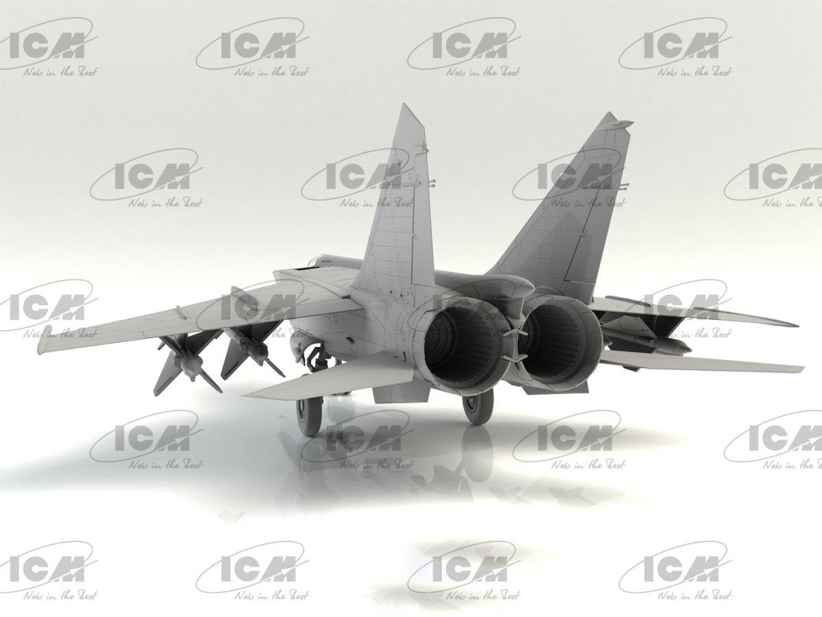 ICM 72177 MiG-25PD Chasseur intercepteur soviétique 1/72 – immagine 3