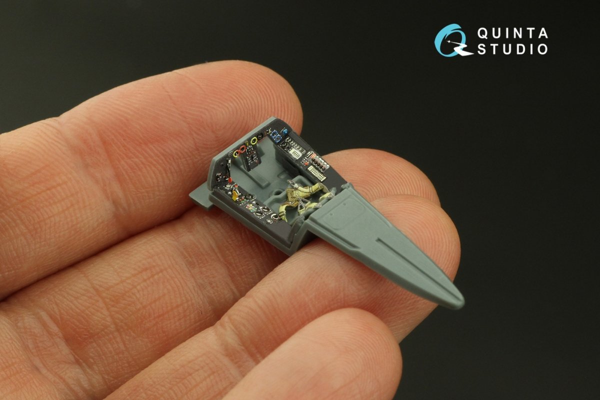 Intérieur imprimé en 3D et coloré sur papier décalcomanie (Eduard) pour Fw 190A-8 (Quinta Studio QD72041), échelle 1/72 – image 9