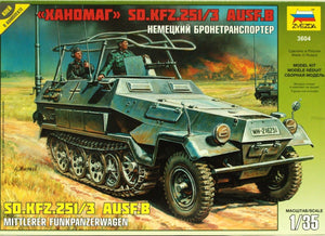 Zvezda 3604 Sd.Kfz.251/3 Ausf.B Véhicule de communication (1/35)