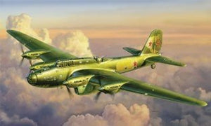 Zvezda 7264 Petlyakov Pe-8 bombardier soviétique 1/72