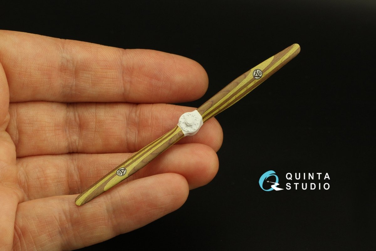 Hélices en bois Quinta Studio QL32007 Axial (Roden) 1/32 – image 4