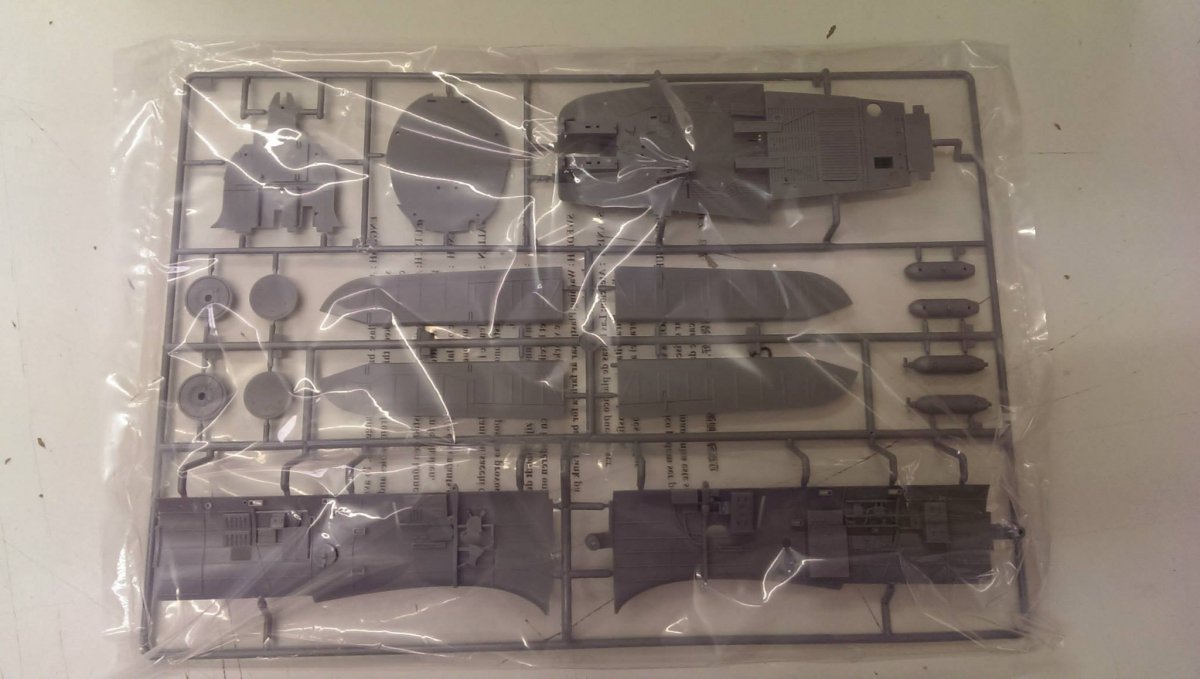 J&amp;#39;adore le kit 61801 SBD-3-4 Dauntless 1/18 – imagen 13