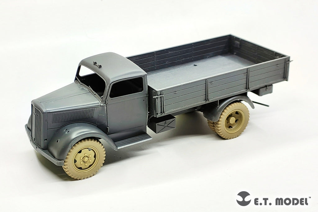 Camion cargo allemand 3t 4x2 de la Seconde Guerre mondiale, modèle ET P35-169, roues affaissées, échelle 1/35 – immagine 9