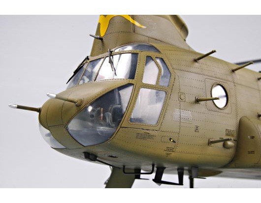 Trumpeter 05104 CH-47A CHINOOK 1/35 – immagine 5