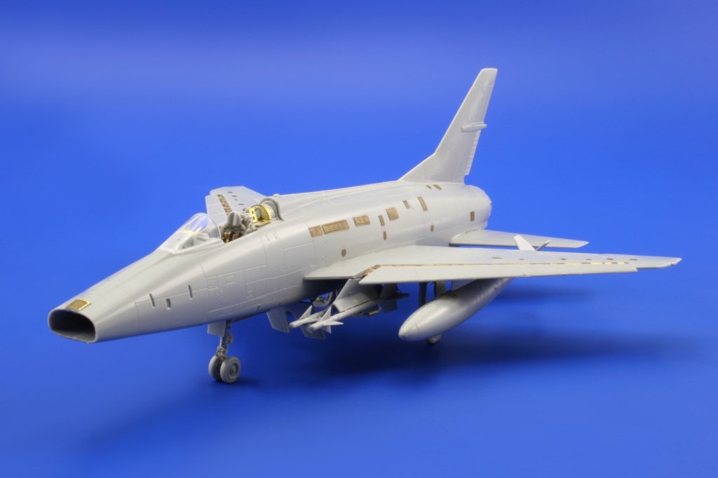 Eduard 73363 F-100C SA 1/72 TRUMPETER – image 6