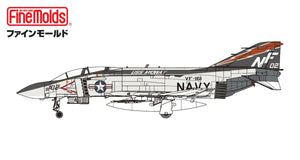 Fine Molds 72743 Maquette d&amp;#39;avion de chasse à réaction F-4J de l&amp;#39;US Navy « USS Midway 1978 » au 1/72 – image 7