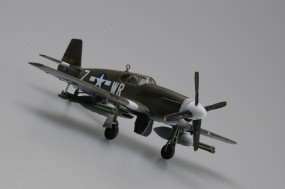 Hobby Boss 80242 P-51B Mustang Fighter 1/72 – image 5
