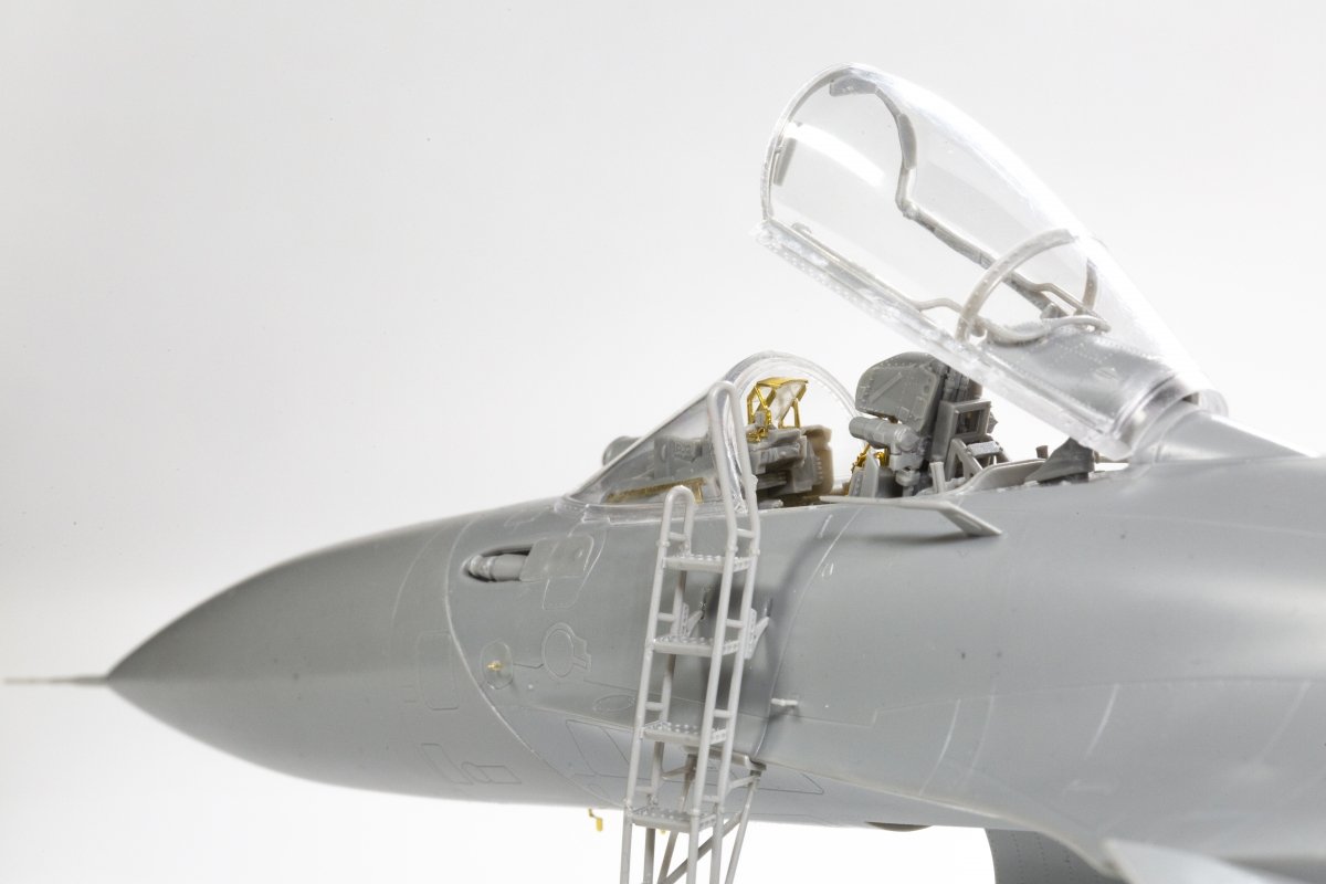 MiniBase 8001 SU-33 Flanker-D 1/48 – immagine 29