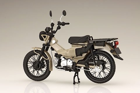 Fujimi 141923 B-NX-4 Honda Hunter Cub CT 125 (Marron Fresco Mat) 1/12 – Bild 2