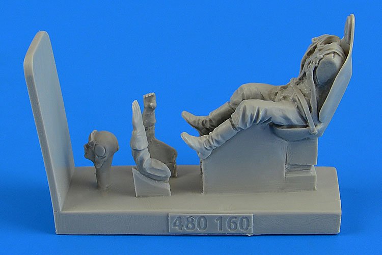 Aerobonus 480160 Figurine de pilote de chasse soviétique avec siège pour I-153 1/48 ICM