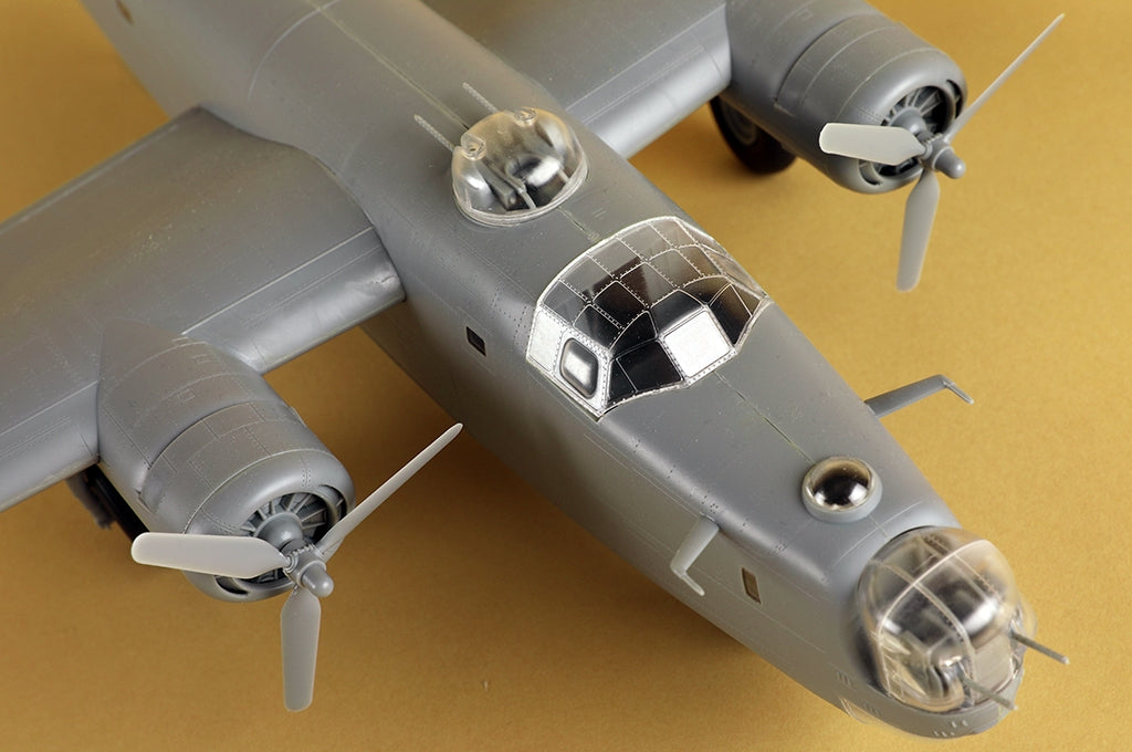 Hobby Boss 81774 Consolidated B-24J Liberator 1/48 – immagine 19