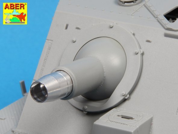 Canon Aber 35L-110 allemand de 15 cm StuH 43 pour Stu.Pz. IV BRUMBAR (1/35) – image 4